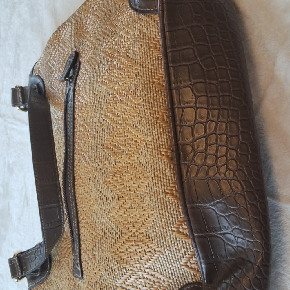 Tan And Brown Short Shoulder Handle Purse - Picture 5 of 7